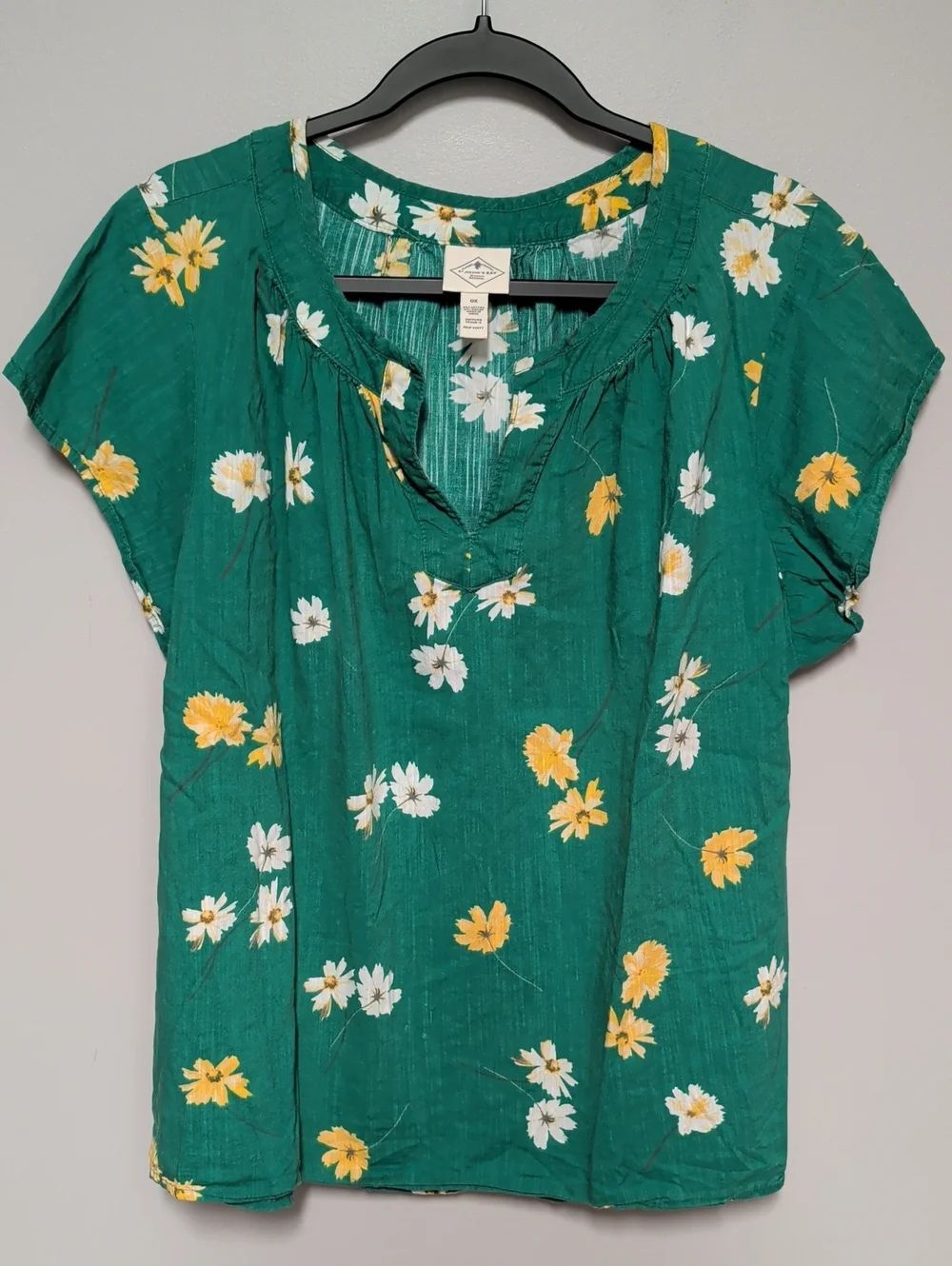 St. John's Bay Green Floral Short Sleeve Blouse